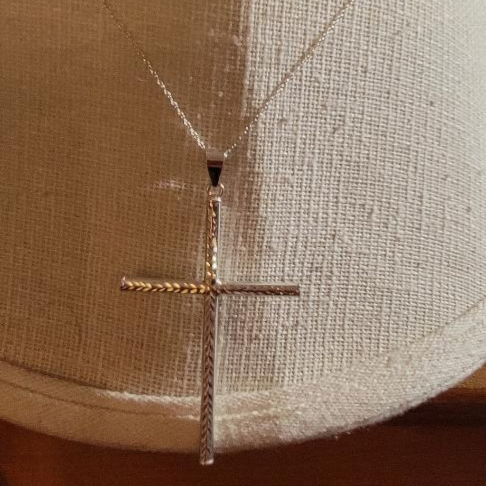 Silver 925 Cross & Chain